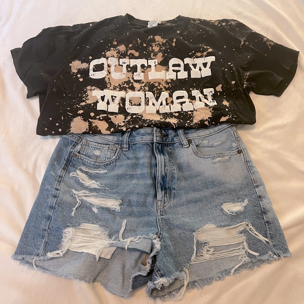 Bleach Dyed Outlaw Woman Western Casual Short Sleeve grunge Tee Shirt